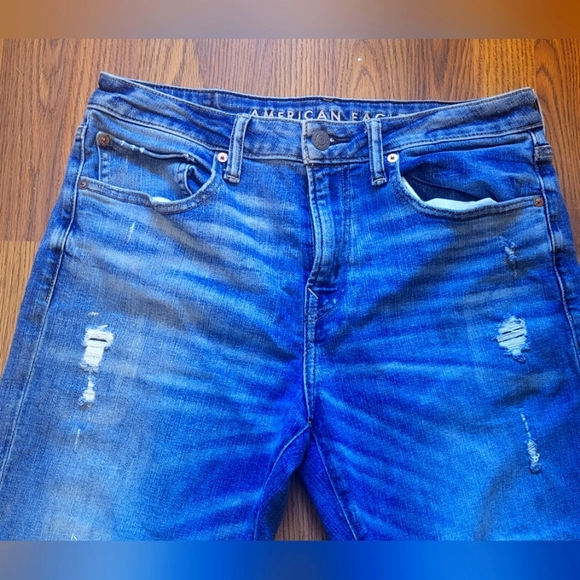 American Eagle Mens W31L34 Athletic Airflex + Temp Tech Dark Was Ripped Jeans - Picture 4 of 6
